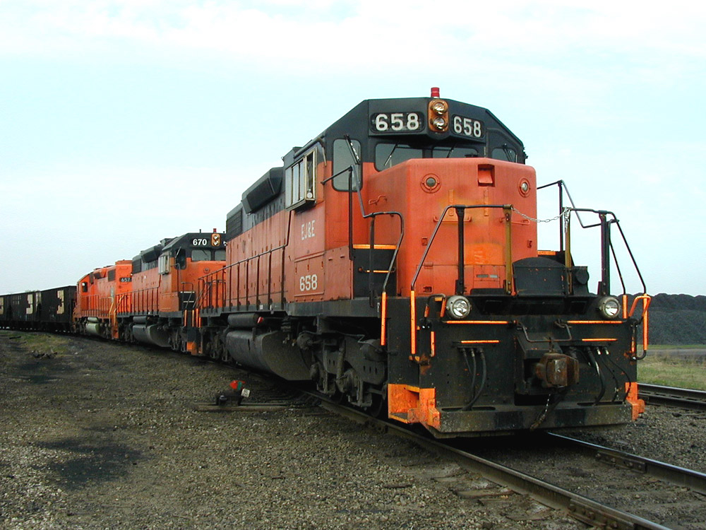 neal_trains_260